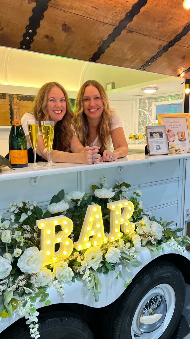 We had so much fun meeting everyone at the @bridalbazaarsd yesterday! We can’t wait to touch base with you later this week! 

Special shout out to @balloongurusandiego, @bubblybarsd and @ceeventssd for being our preferred vendors and helping make our space look amazing! 

Emily and I can’t wait to see you at the next show or help you plan your next event! 

#sdbrides #theflockcart #bridalbazaar #sandiegoweddings #mobilebar #mobilebarcart ##sandiegoweddingplanners #sandiegoweddings #sandiegopartyrentals #sandiegogram